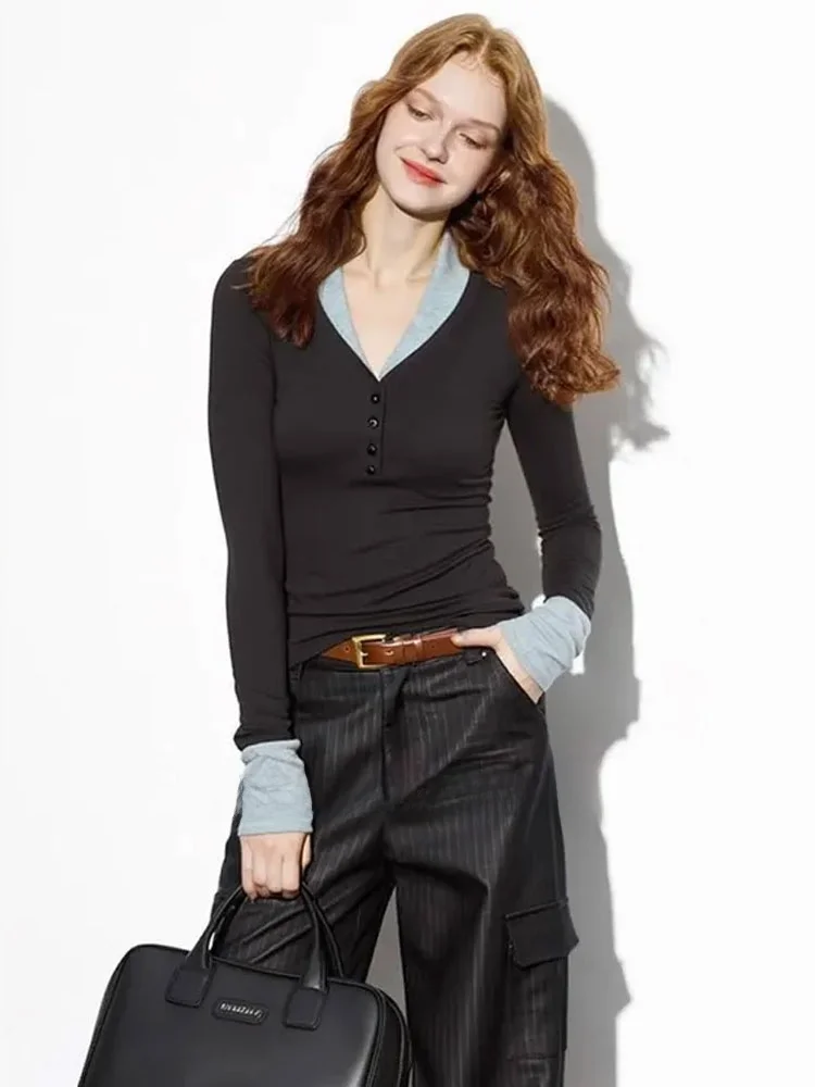 

Цветная футболка с v-образным вырезом и пуговицами, повседневный универсальный женский топ на голову, осенний новый топ для поездок на работу и ветер, длинный све