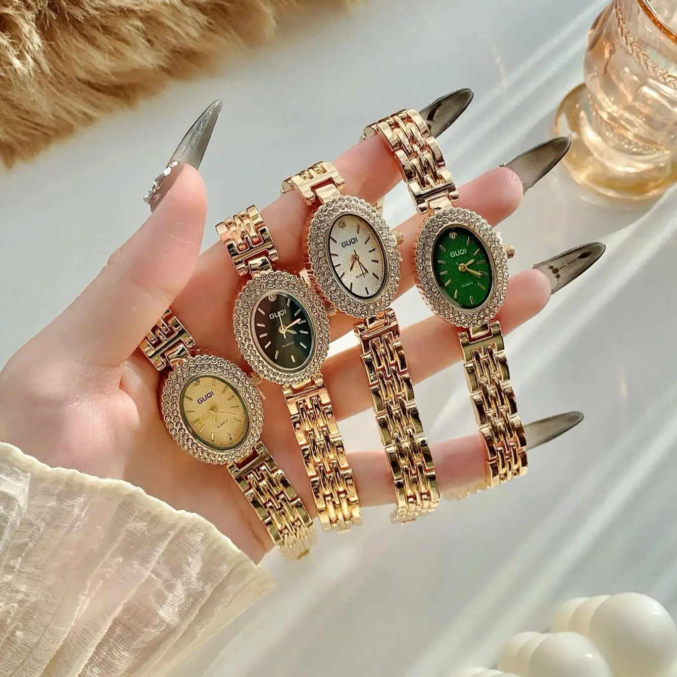 الفاخرة مثلج خارج الماس ووتش للنساء حالة بيضاوية الهيب هوب السيدات الساعات الساخن أزياء كوارتز ساعة اليد سلسلة ذهبية ساعة مجوهرات