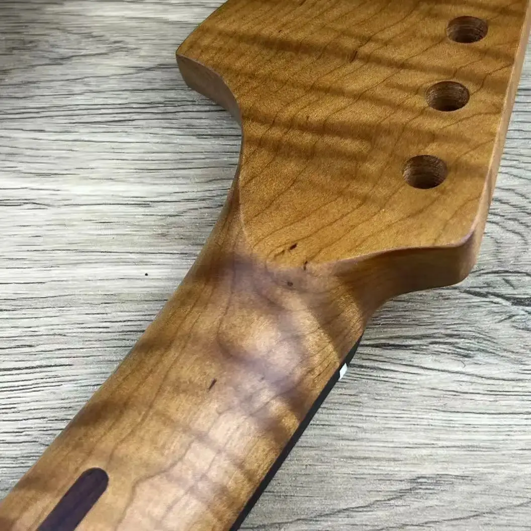 رقبة جيتار كبيرة الرأس مع ربط من خشب القيقب اللهب ولوحة أصابع من خشب الورد مع 22 فريتس