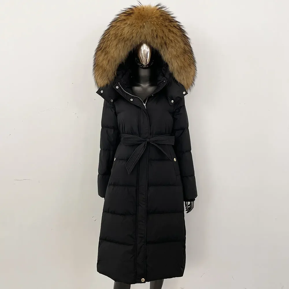 معطف شتوي سميك ودافئ بحزام أبيض أوزة أسفل معطف فضفاض بياقة من فرو الثعلب الحقيقي سترة نسائية بقلنسوة معطف منتفخ موضة جديدة