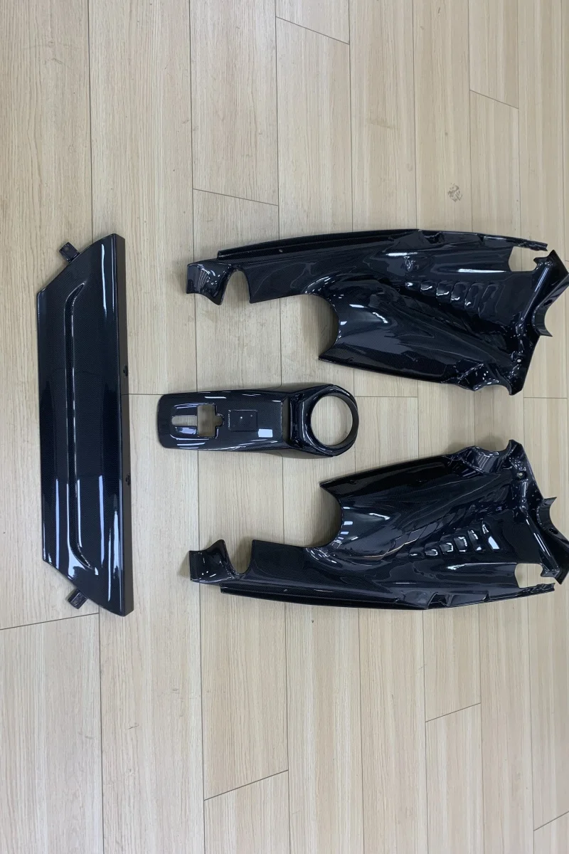 Dry Carbon Fiber High Quality Engine Rear Hood Cabin Cover Bodykit with Excellent Fitment for 488 GTB Spider Interior