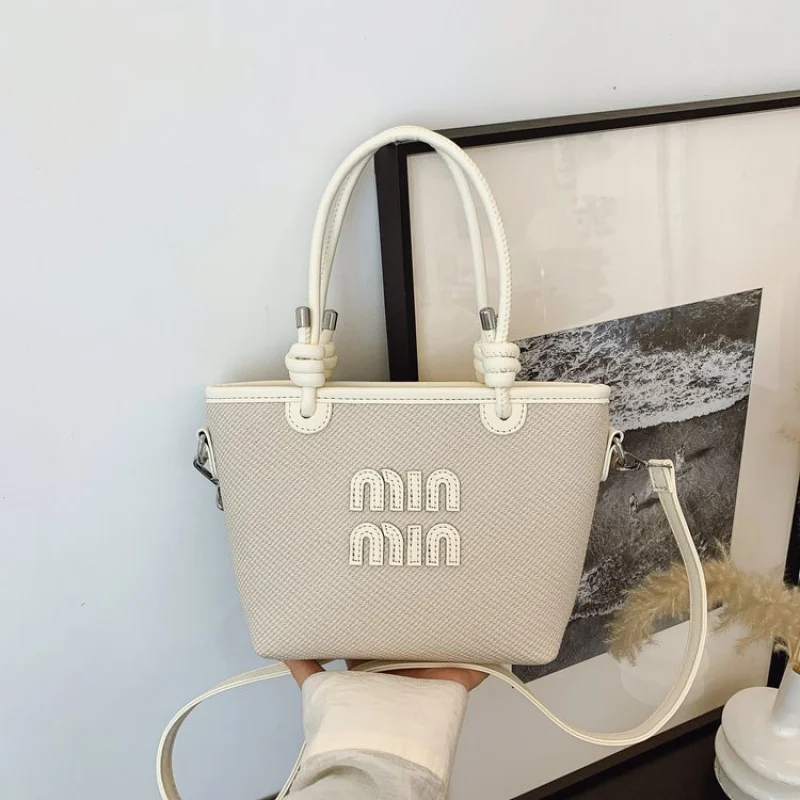 

Luxury Women's Messenger Bag Crafted From Sunflower-Patterned Leather Boasting Paris Casual Vintage Style​