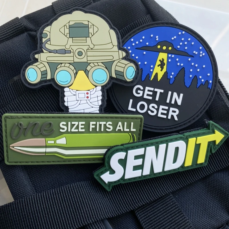 بولي كلوريد الفينيل التكتيكي العسكري التصحيح ، أربع عيون الرؤية الليلية ، أوفو ، تضيع ، شخصية شارة الروح المعنوية ، وإرسالها هوك وحلقة ، ملصق رصاصة