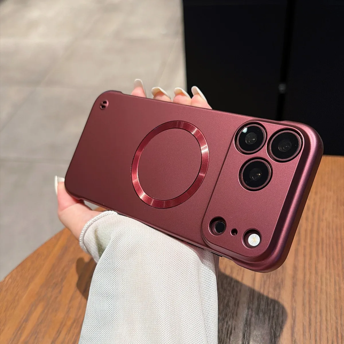 Fashion Slim Bezels Magnetic Phone Case For iPhone 17Air 18 16 15 14 Plus Pro Max Metallic Paint Ultra Thin Hard Protector Cover