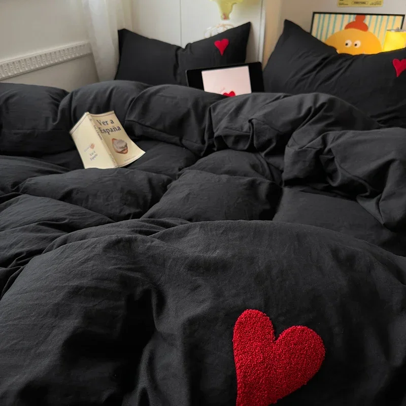 Washed Cotton Bedding Set Super Soft Cool Black Duvet Cover Set Heart-shaped Towel Bedding Skin Friendly Duvet Covers Bed Sheets