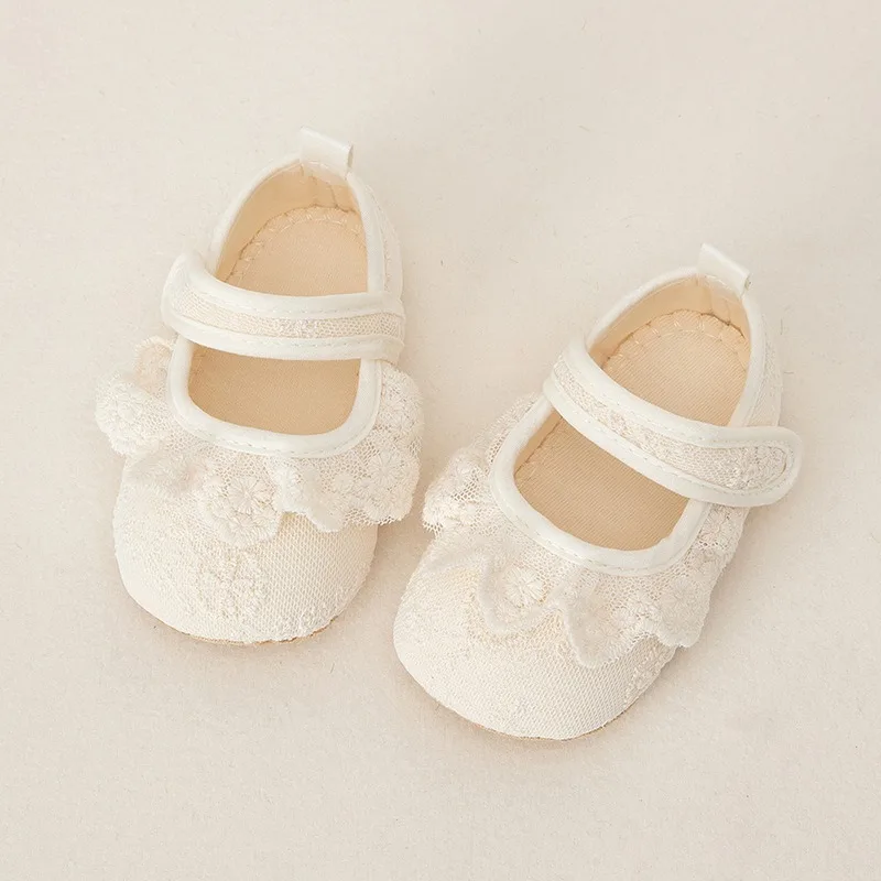 

Spring Autumn Baby Girls Shoes Comfortable Infant Lace Floral Princess Shoes Kids Soft Soled Newborn First Walking Shoes