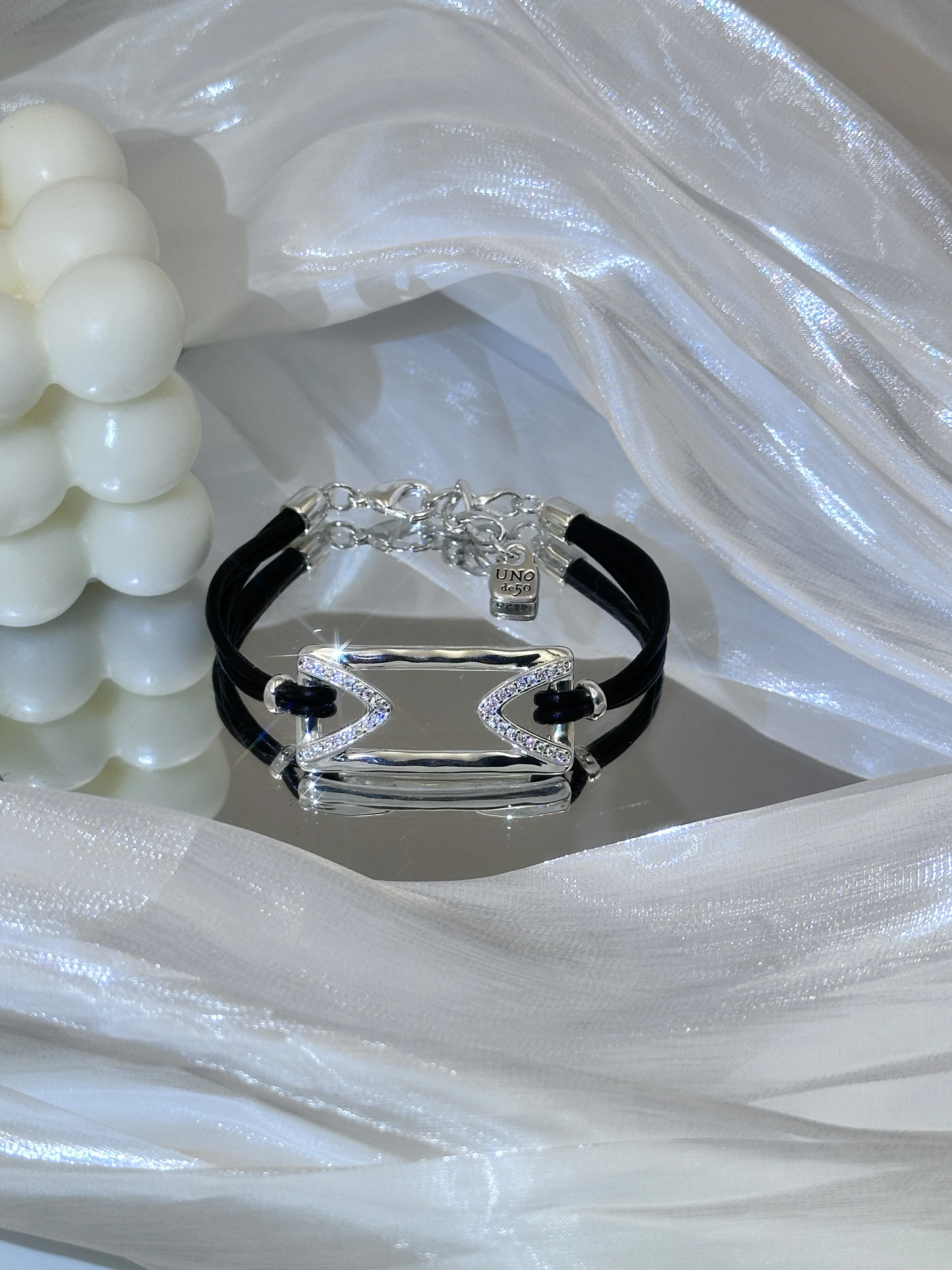 

2024 100% 925 sterling silver unode50 European and American fashion high-quality boutique bracelet ladies romantic jewelry