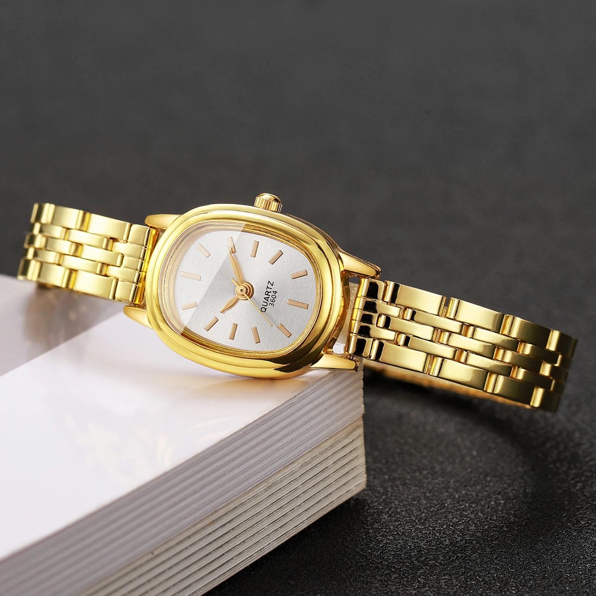 Reloj de pulsera elegante con esfera ovalada para Mujer, Reloj de cuarzo a la moda para Mujer, Reloj de regalo para niñas (sin caja)