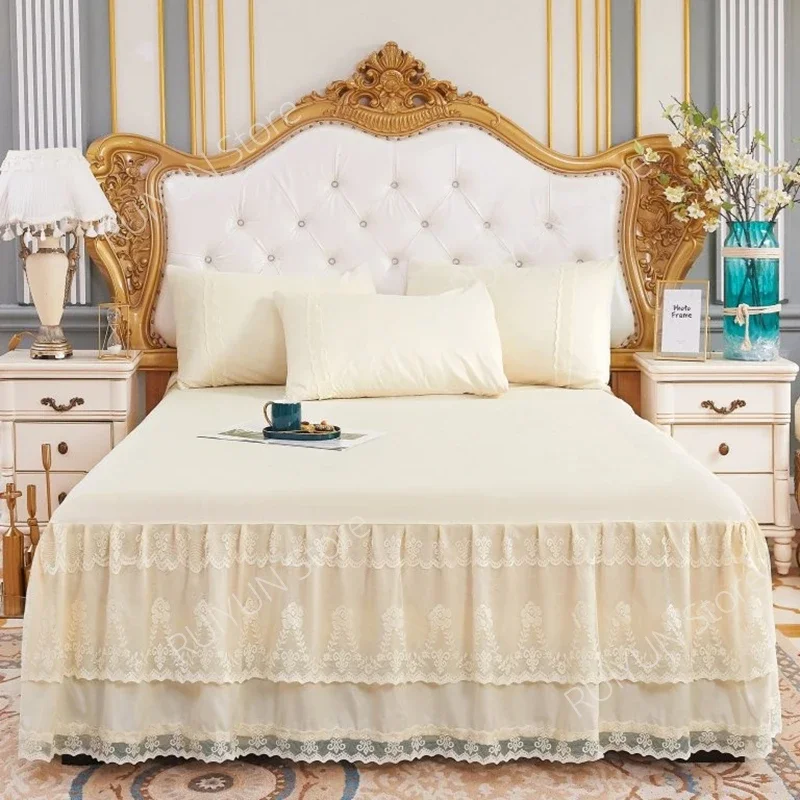 3 Layers Bed Skirt Lace Ruffled Bed Skirt Couvre Lit Bedroom Bed Cover with Surface Non-slip Mattress Cover Bedsheet Bedspread