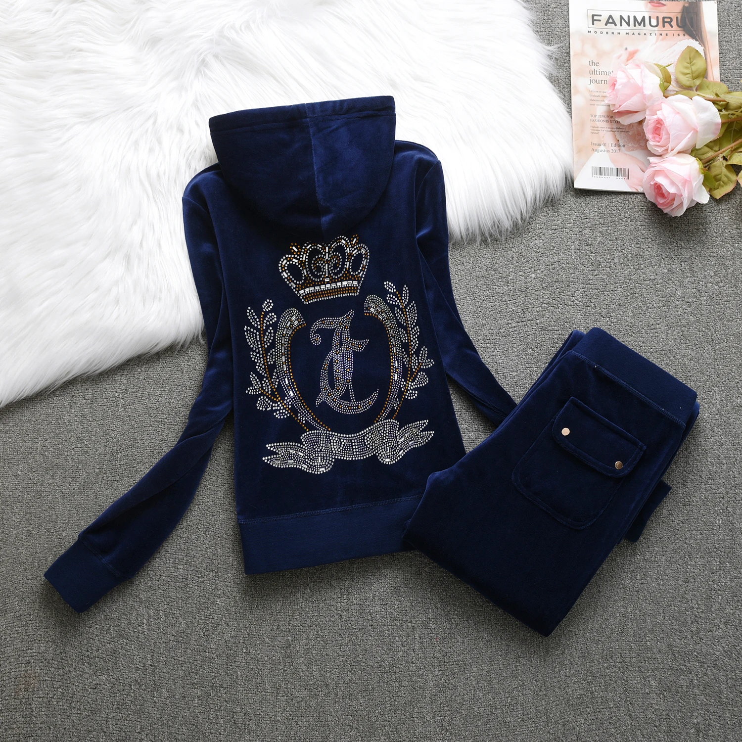 JUICY COMETURE Velvet Tracksuit  Women Casual Women Velvet Tracksuit Original Suit Women\'s Velvet Suit Diamond Juicy 2pc