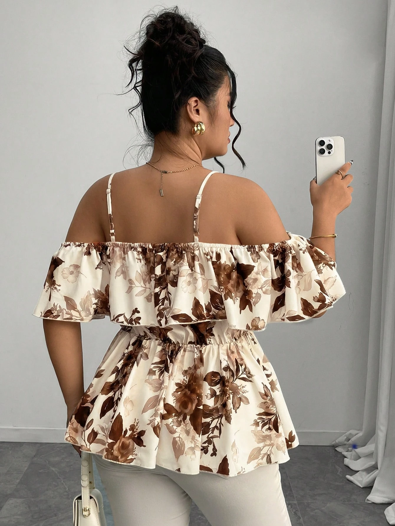 Plus-Size Blumenmuster Off-Shoulder Bluse für Damen, Spaghettiträger, Rüschen-Peplum-Top, Vintage-Print, schmale Taille, lässiges Sommerhemd – Detail 2