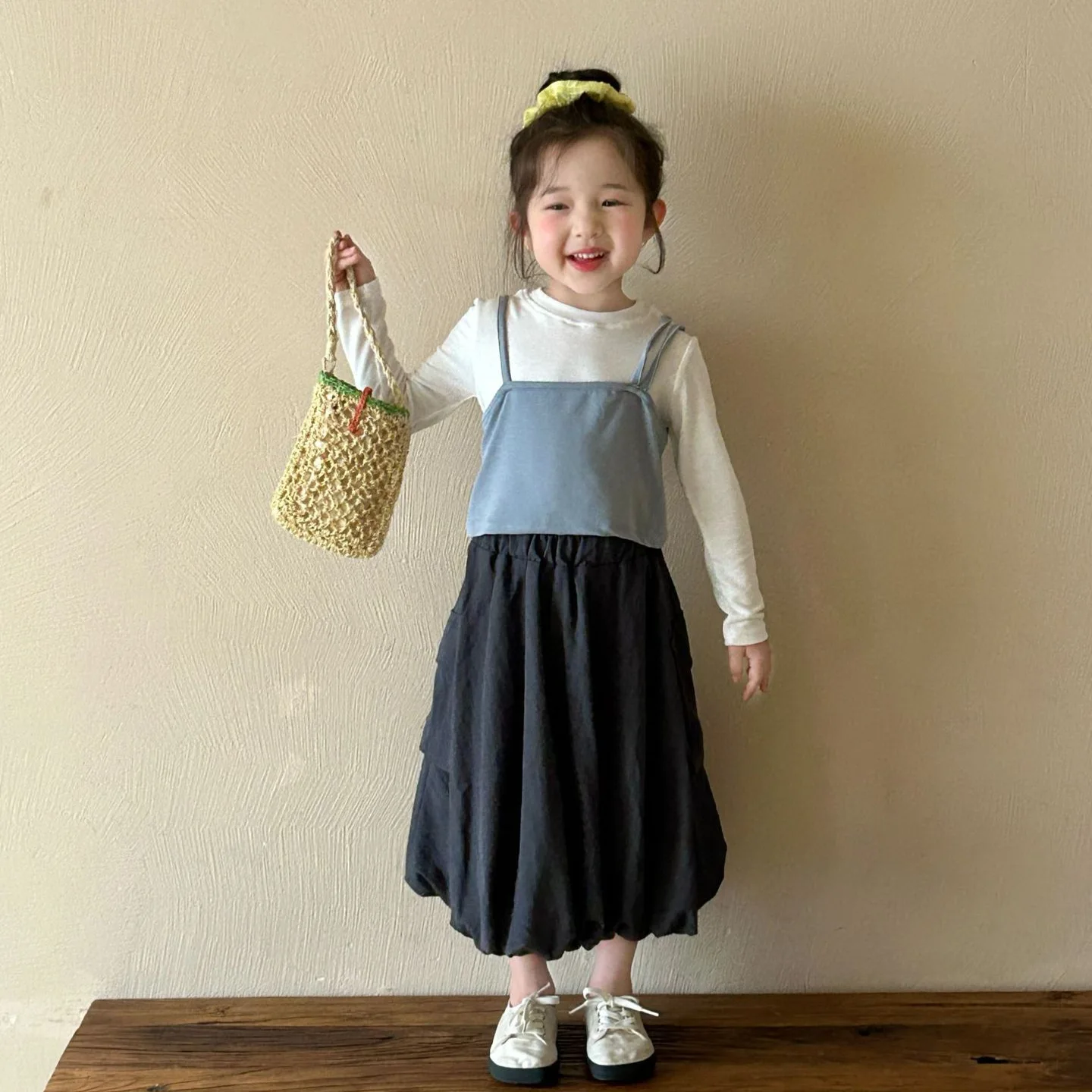 

2025 Spring New Children's Clothing Korean Clothing Girls Fake Two-piece Suspender T-shirt Super Elastic Bottoming Shirt T-shirt
