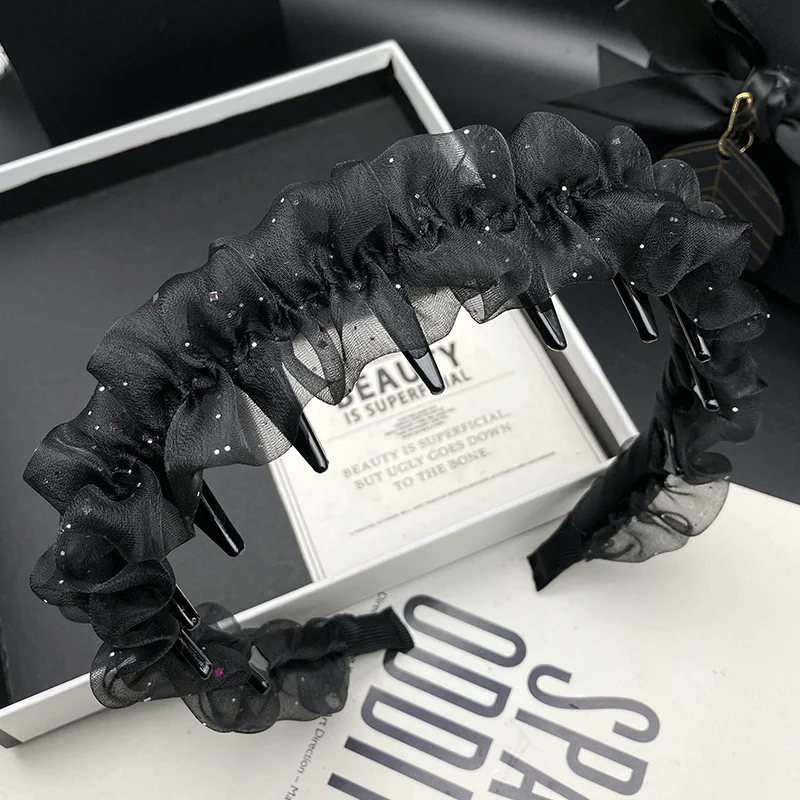 

Черная плиссированная сетчатая повязка на голову для женщин, новинка весенне-летнего сезона, высококачественный аксессуар для волос, прессованная повязка на голову.