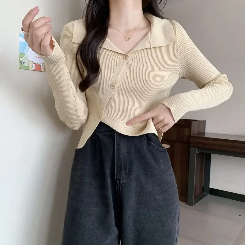 เสื้อคาร์ดิแกนไหมพรมแขนยาวทรงหลวมสไตล์เกาหลี รุ่นใหม่ ทรงเข้ารูป สวมใส่สบาย เหมาะสำหรับใส่เป็นเสื้อตัวในหรือใส่เดี่ยว