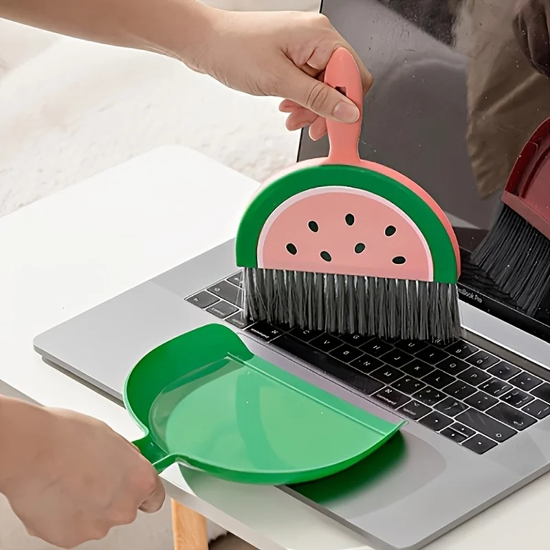 مجموعة ممسحة ومكنسة صغيرة ملونة مناسبة لتنظيف مكتب المكتب والطاولات - مثالية لغرفة النوم والحمام والمطبخ وغرفة المعيشة