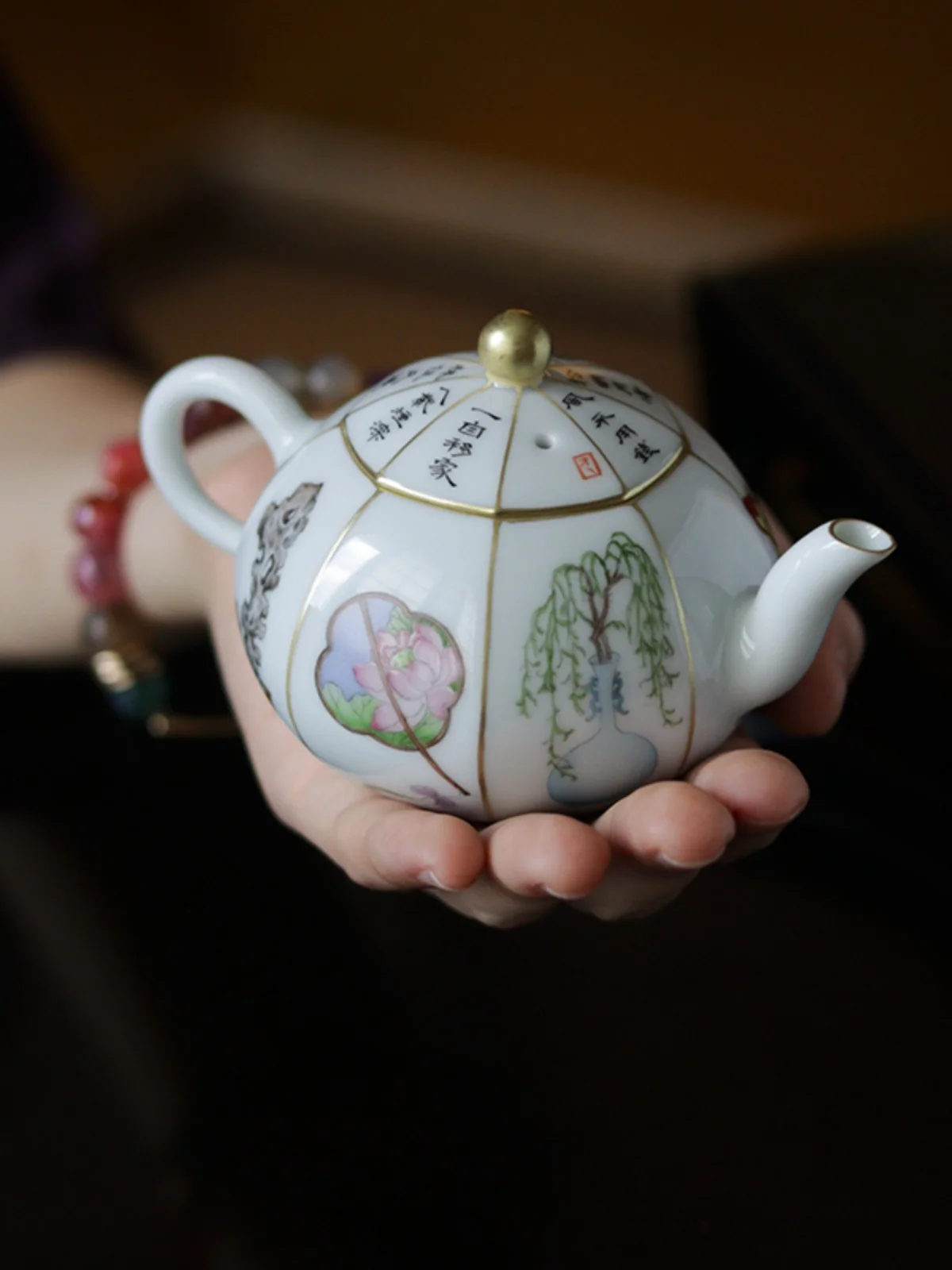 Hand-painted gold on glaze, elegant objects, poetry, octagonal teapot