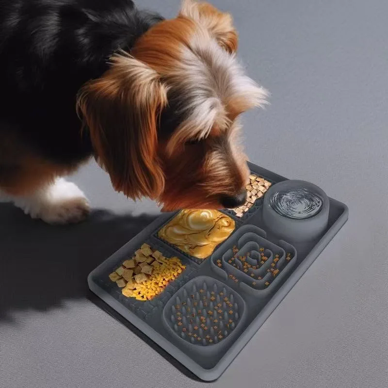

ZUJOLY Silicone dog licking pad, slow feeder with suction cup for food and water