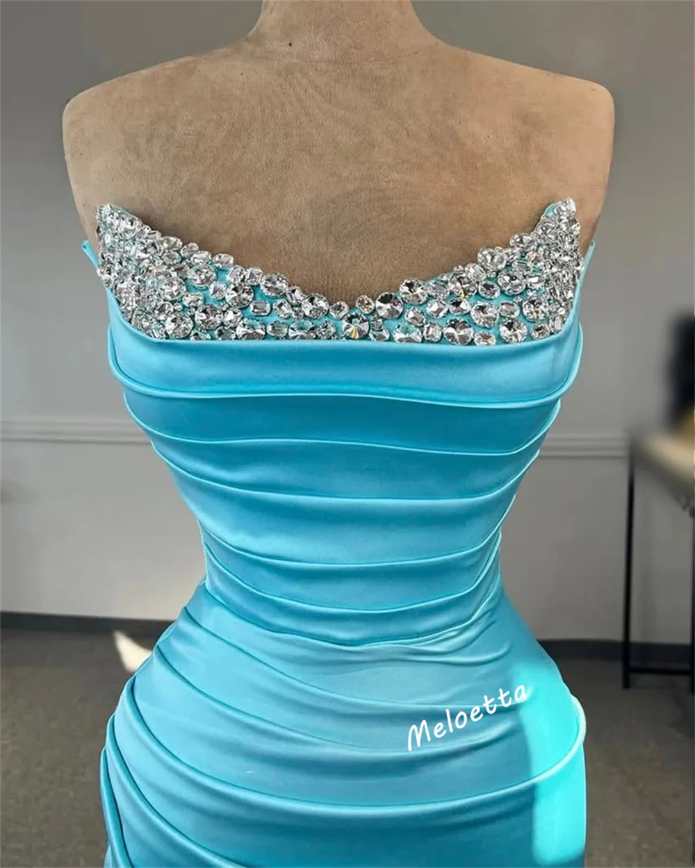 Robe de soirée de luxe personnalisée, plissée, paillettes, strass, col en cœur, longue, sur mesure, pour occasions élégantes, fête de mariage