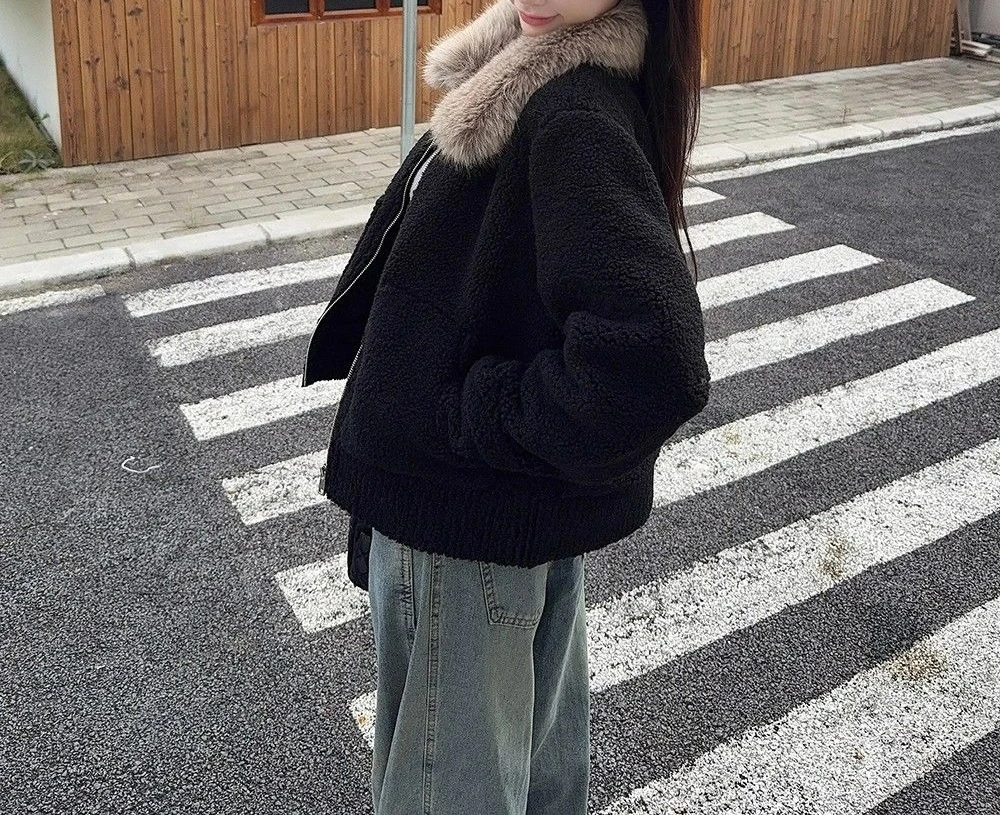 

Women's Vintage Fur Collar Lamb Wool Long Sleeve Coat Autumn Winter Thickened Warm Jacket Cardigan 2025