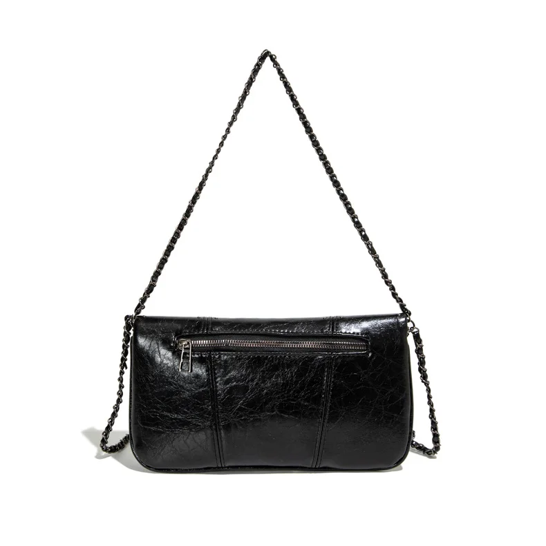 Bolso Bandolera Tipo Sobre Pequeño para Mujer 2026, Bolso de Hombro Casual de Cuero Encerado Negro Suave con Cadena de Remaches Plateados