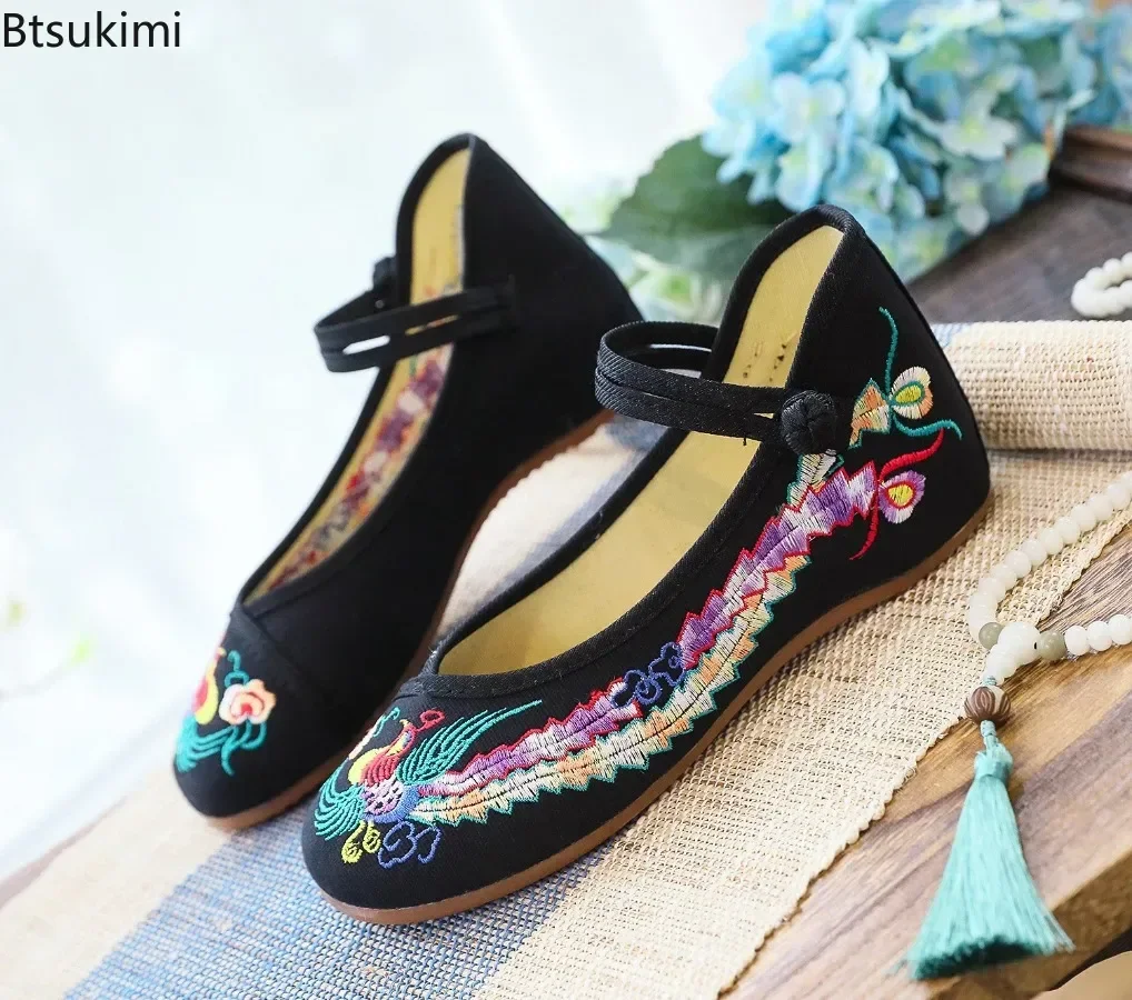 New Women Fashion Sweet Light Weight Chinese Embroidery Buckle Strap Flat Shoes Lady Casual Dance Shoes Ethnic Style Ladies Shoe