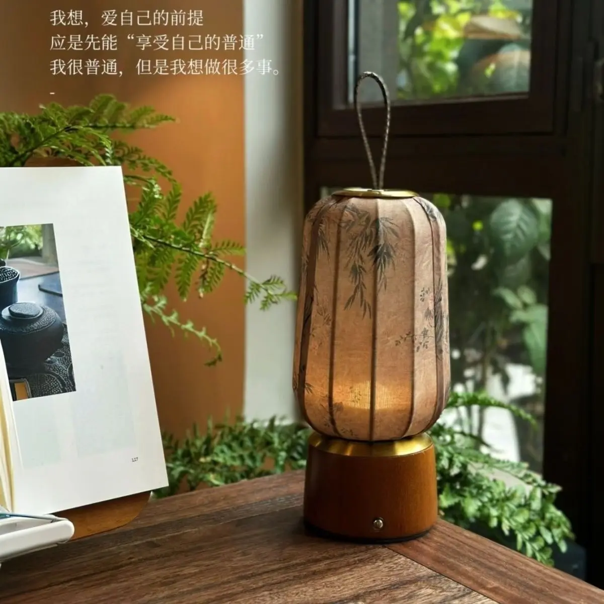 

Chinese style desk lamp hand-painted bedroom bedside lamp charging atmosphere classical Zen retro tea room study decoration lamp