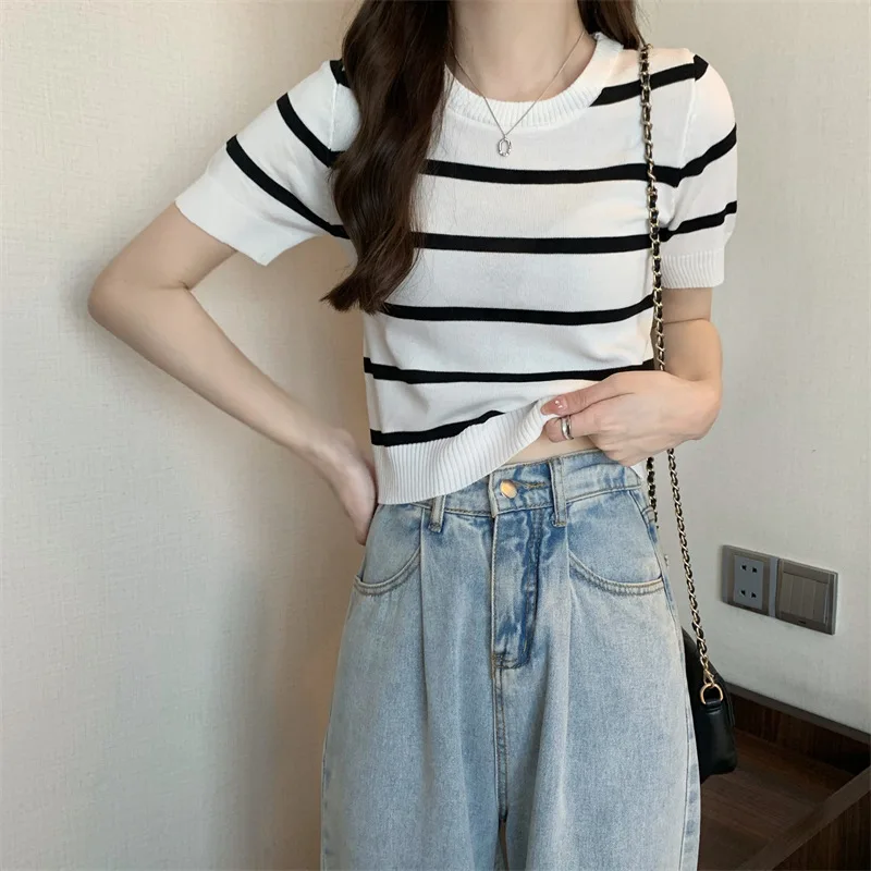 Somenie striped knitted short-sleeved T-shirt women's summer new design sense niche slim and thin shoulder short top