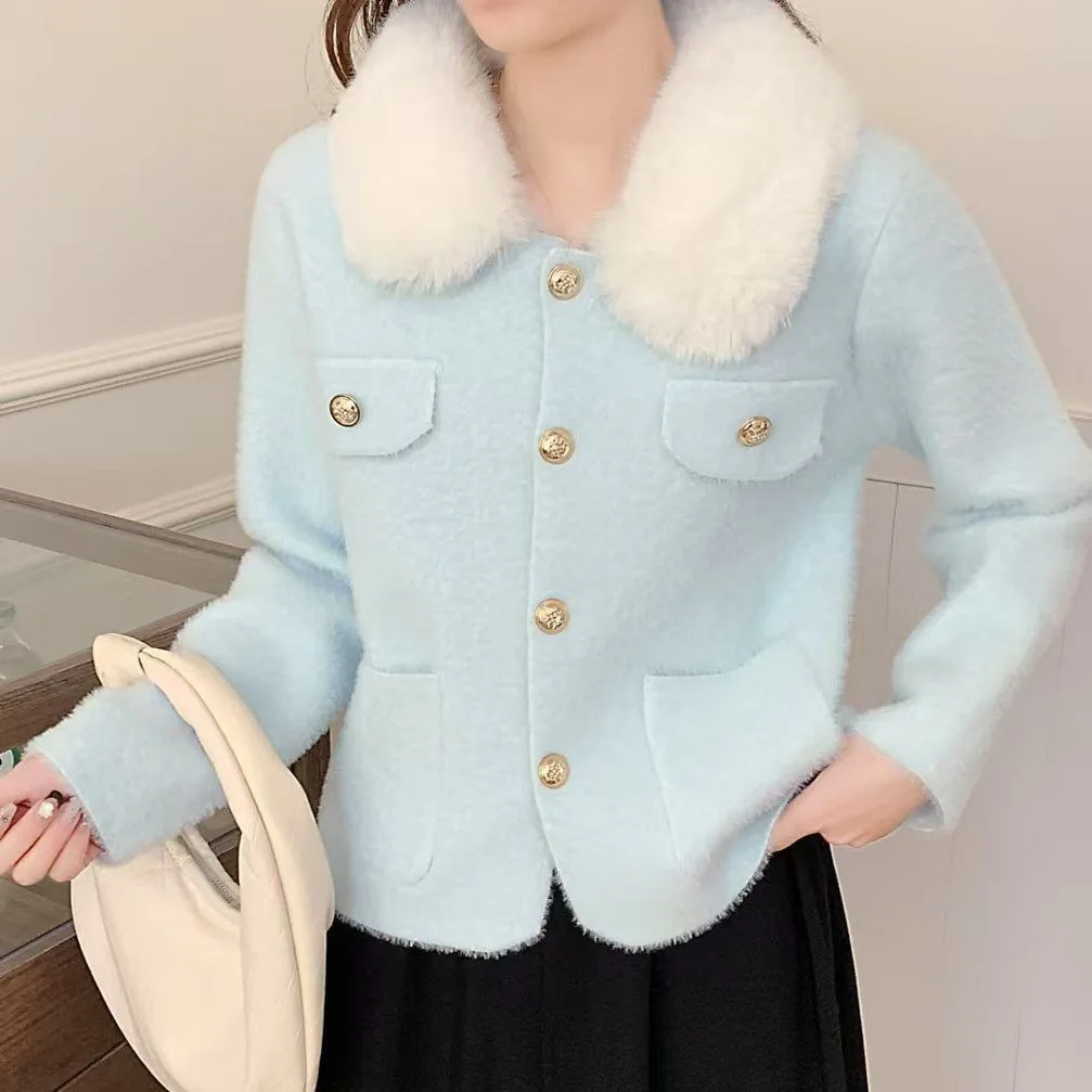 

Women's 2025 Spring and Autumn Coat Design Sense, Niche Short Style Temperament, Fur Collar Cardigan Top