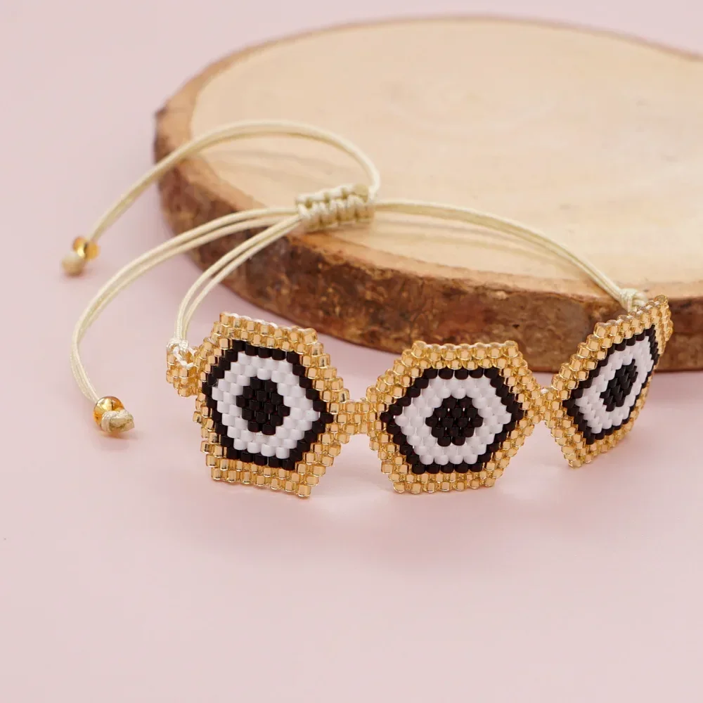 

ZGMXR Rice Bead Bracelet Hand knitting fashion Simple Beading Devil's eye Bohemia ma'am Design Adjustable Bracelet