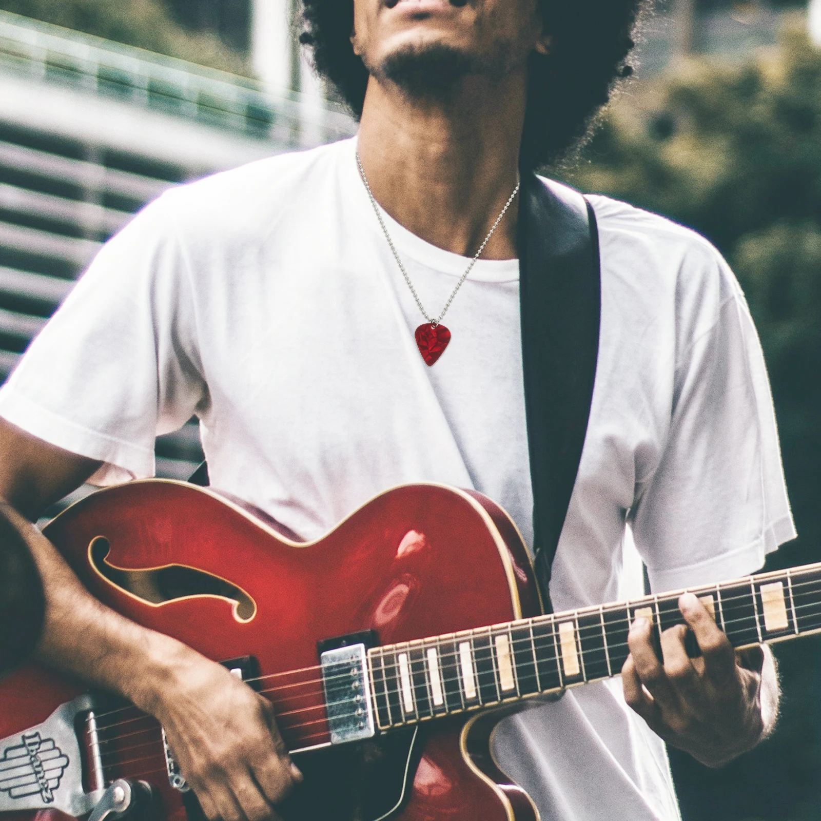 

Guitar Pick Portable Guitar Pick Necklace Stainless Portable Bass Ukulele Guitarist Necklace Decor Accessories
