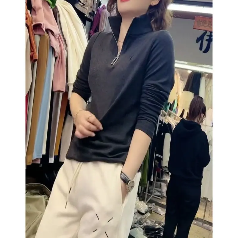 2023 Autumn/Winter New Stand Up Collar Long Sleeved Office Lady Comfortable Bottom Shirt Versatile Zipper Solid Women\'s Top