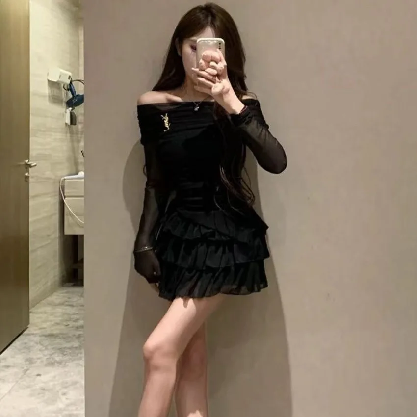 Early Autumn New Spicy Girl Sexy Temperament Style Design Asymmetrical Pleated Top High Waist Slimming Short Cake Skirt