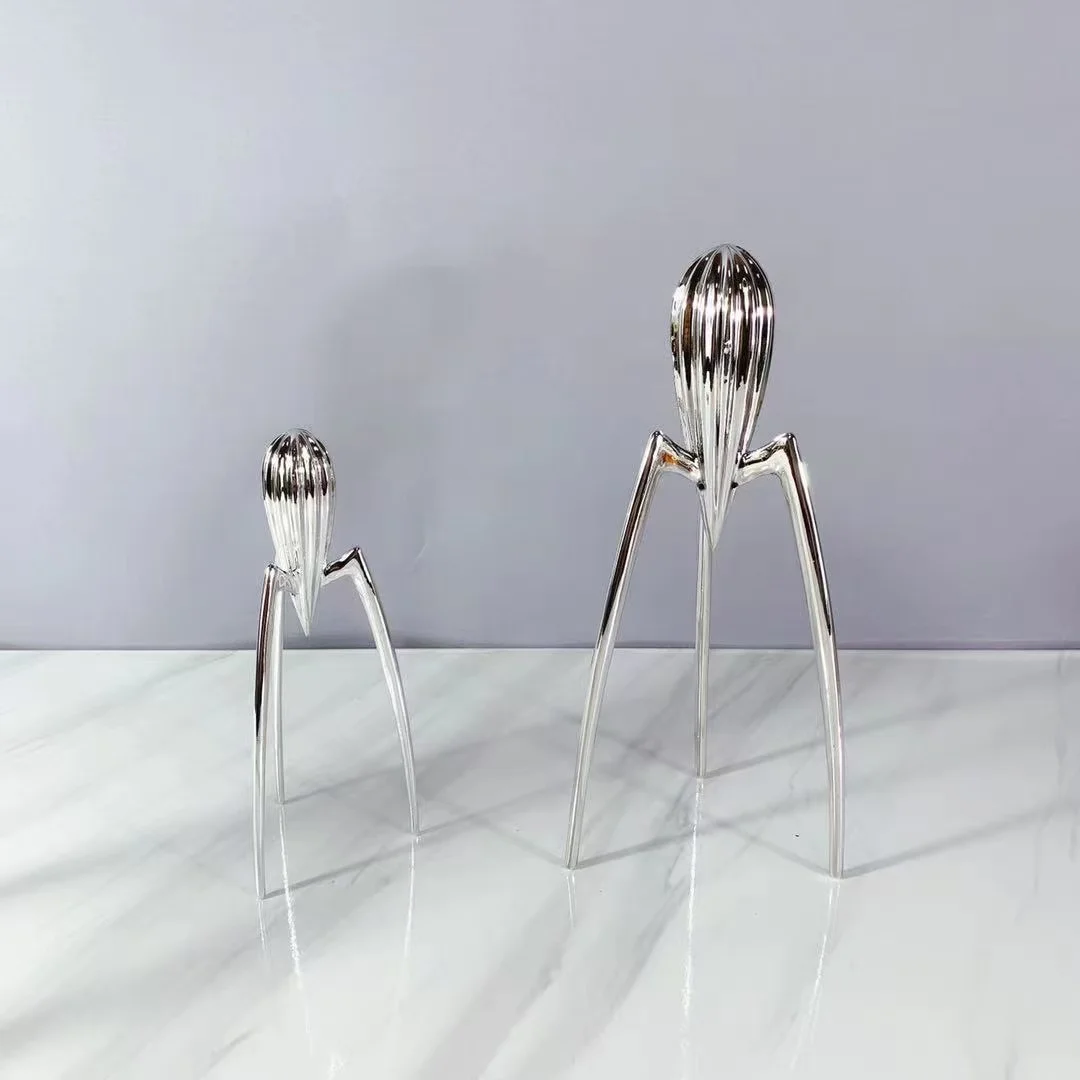 Modern Alloy Octopus Alien Electroplating Juicer Ornament Kitchen Dining Room Desktop