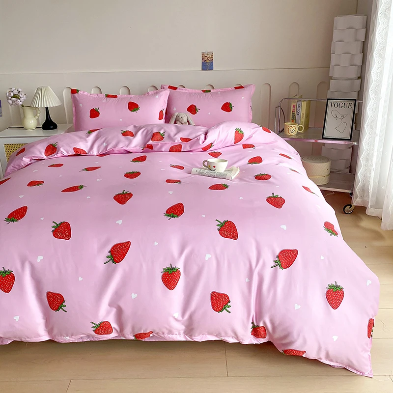 

Solstice Bedding Set Duvet Cover Pillowcase Bed Flat Sheet Set Pink Strawberry Pattern Printing Quilt Cover Bed Linens Queen