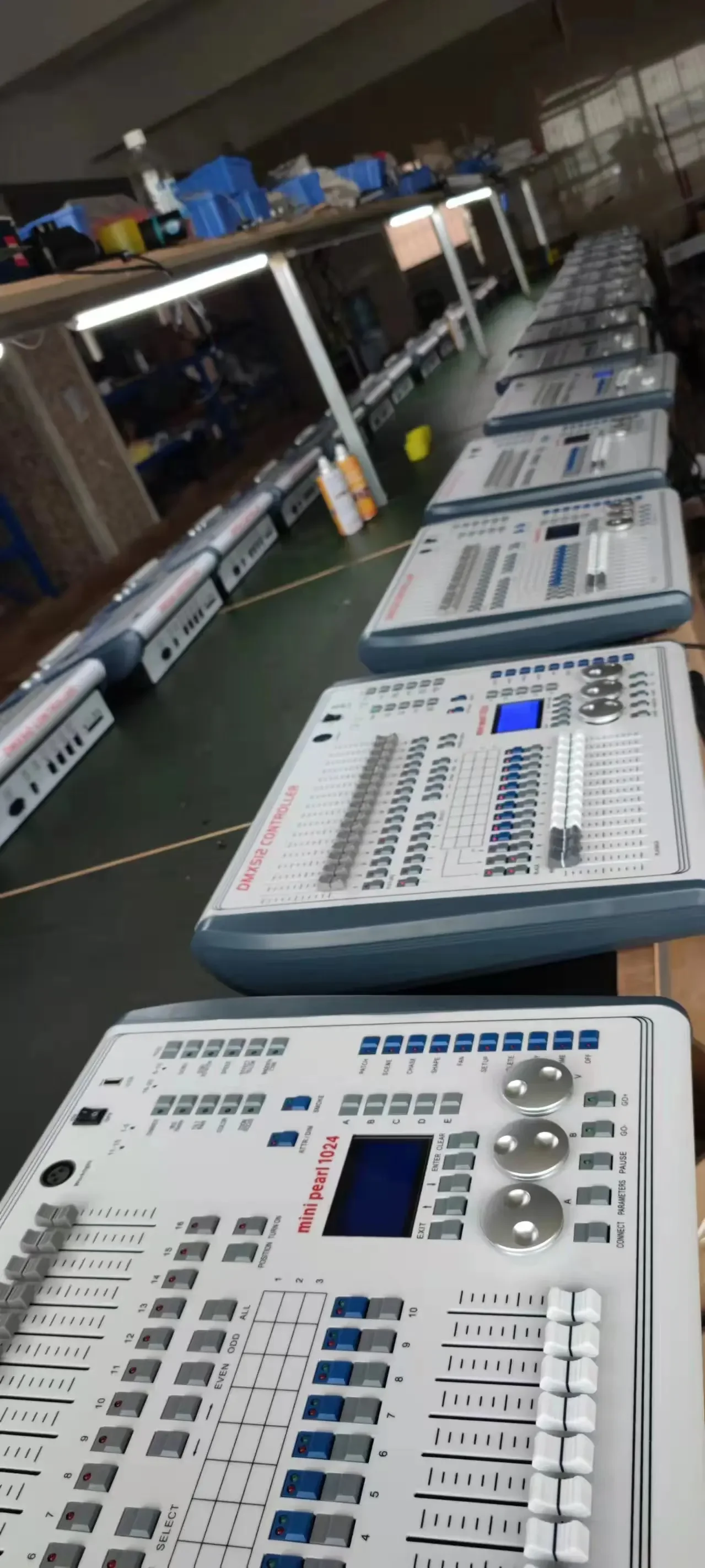 사파이어 접이식 스크린 디머 무대 조명 컨트롤러