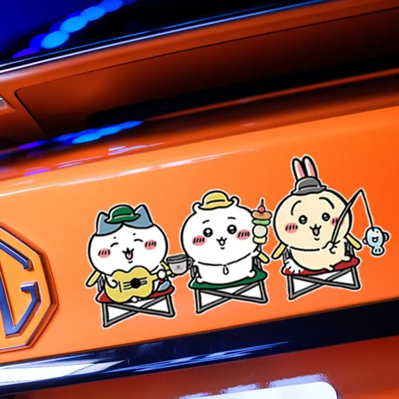 Chiikawa Adesivi per carrozzeria auto Adesivo per specchietto retrovisore Copri i graffi Accessori per la decorazione dell'auto dei cartoni animati a prova di acqua Regalo