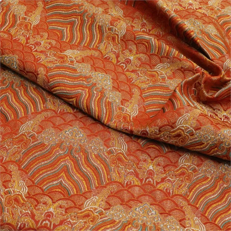 Чонсам в китайском стиле, украшенный шелковой тканью, декоративными подушками ручной работы, жаккардовая парча, море.