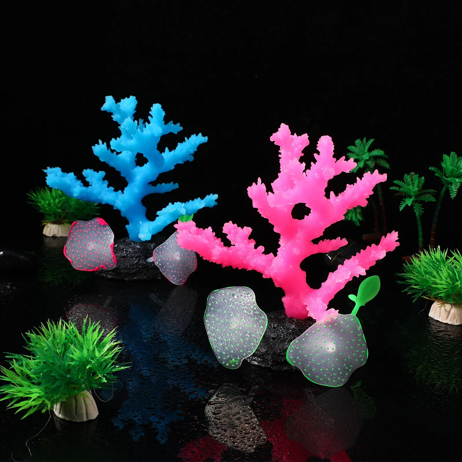 

2Pcs Silicone Corals for Aquarium Artificial Corals Decoration Realistic Glowing Resin Base Fish Tank Landscape Ornament