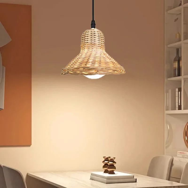 Rattanowy wymienny klosz lampy Retro Ręcznie robiony salon Codzienny stół imprezowy Stojąca lampa podłogowa Dekoracja Pokrywa Restauracja Deco