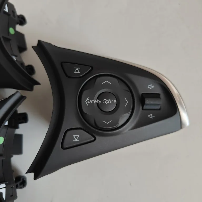 

1PC Suitable for Buick New 16-22 LaCrosse steering wheel cruise control switch volume adjustment button right