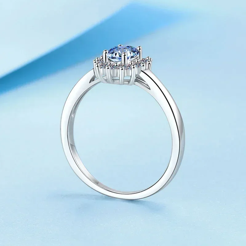 

Exquisite Design 0.5 Carat Blue Moissanite Pigeon Egg Retro Style Trendy Rings, Brilliant Platinum PT950 Birthday Gift for Women