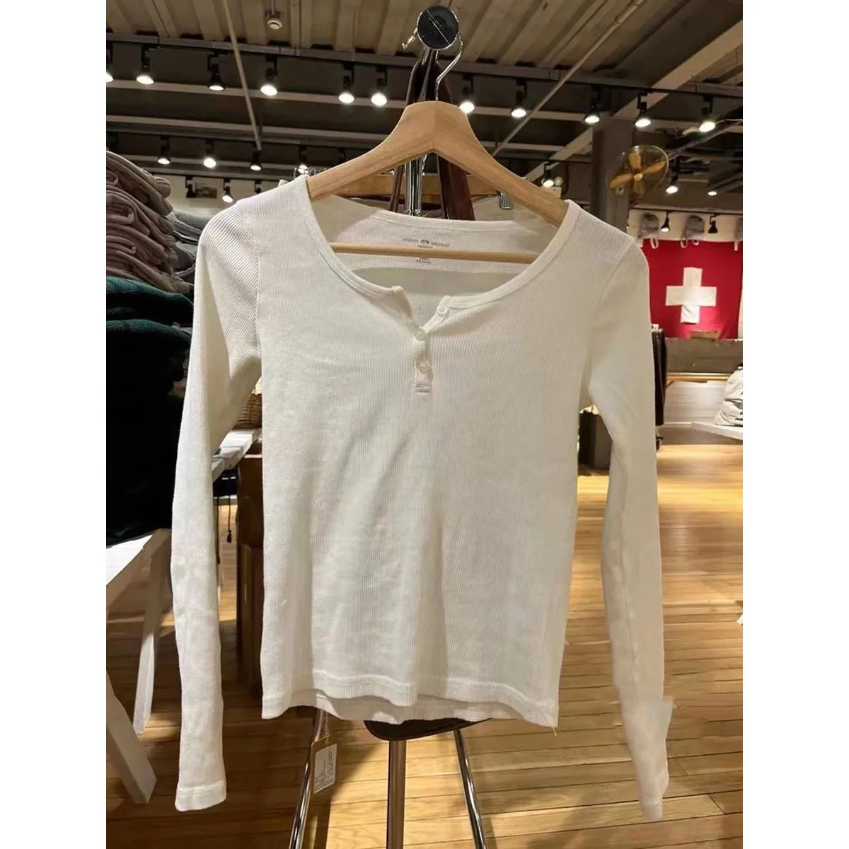 

Soft Cotton Ribbed Long Sve Tirts for Women Spring Button up Comfortable Casual Women's Top Faionable Chinese Sle