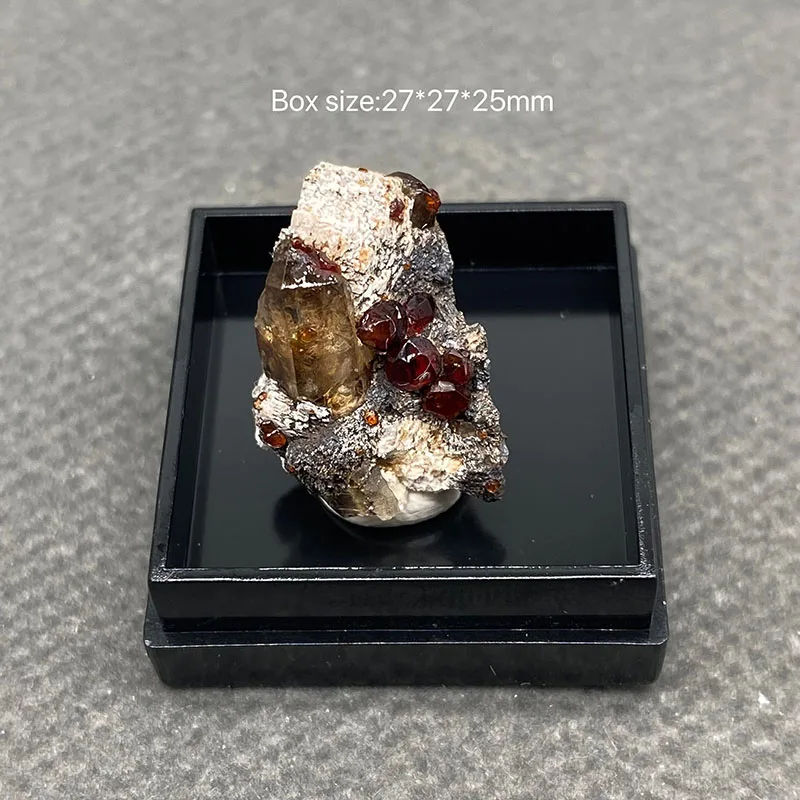 

100% натуральная необработанная руда изысканного кристалла и граната, коллекция драгоценных камней coexisting, размер коробки: 27*25 мм