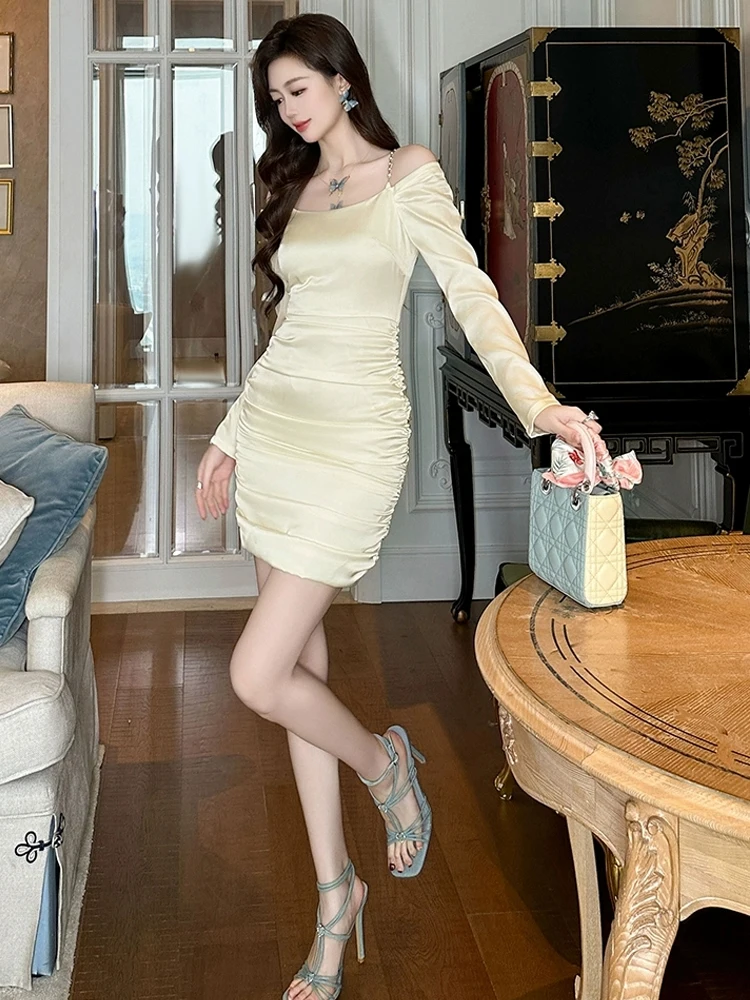 Nightclub Abiti da festa eleganti Abiti da donna Dolce con spalle scoperte Pieghe aderenti Abito corto Compleanno femminile Data Abiti Primavera