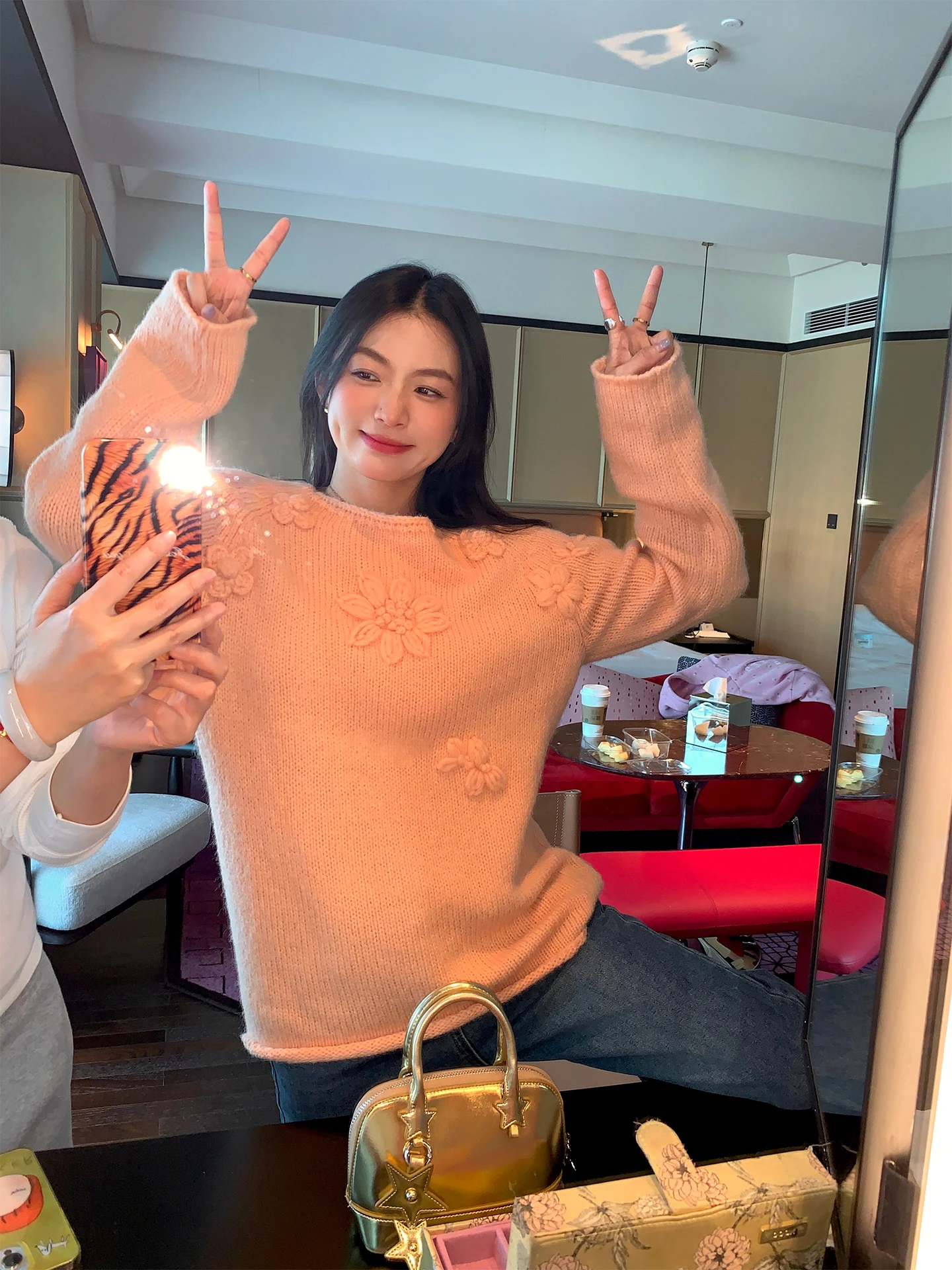 

Осенне-зимний вязаный свитер женский повседневный, для ношения под одеждой, маленький размер, с узором «крючковые цветы», мягкий, из смесового полиэстера, с длинными рукавами