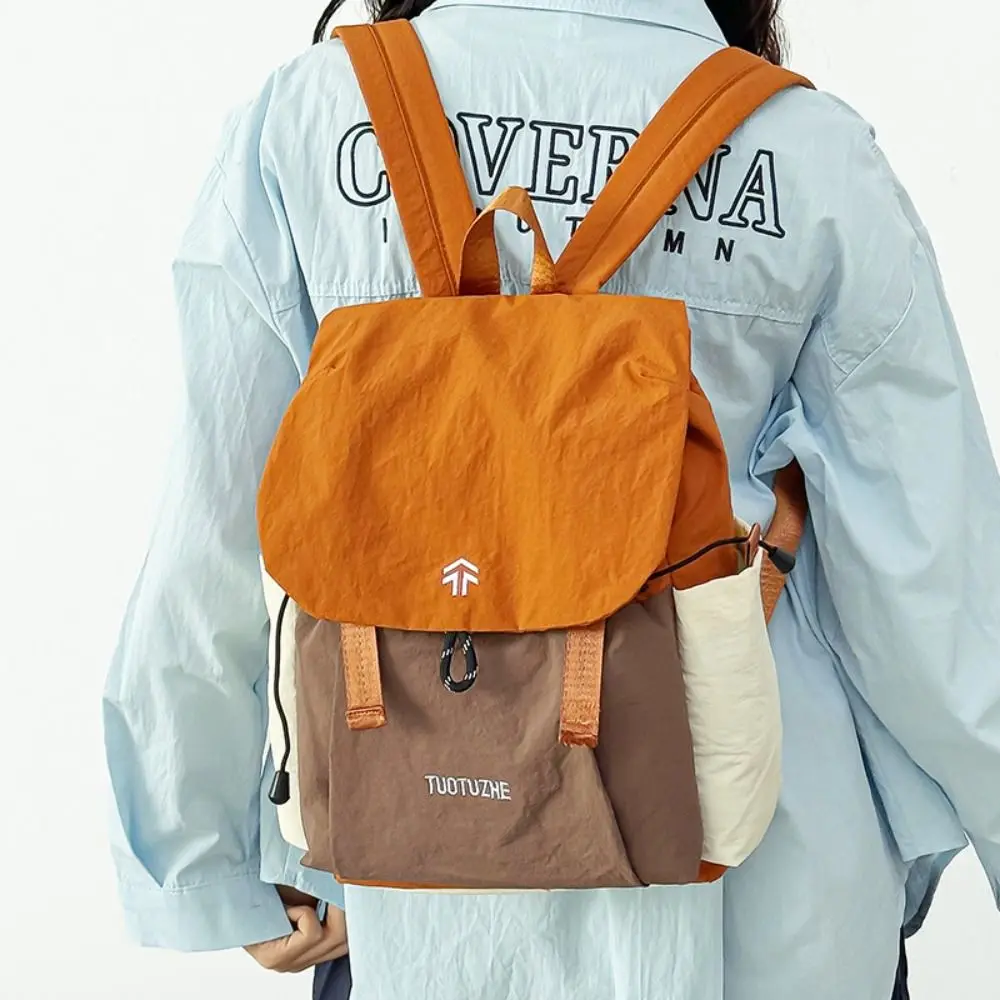

Portable Large Capacity Lightweight Backpack Casual Design Waterproof Portable Travel Bag Simple Preppy Style Backpack School