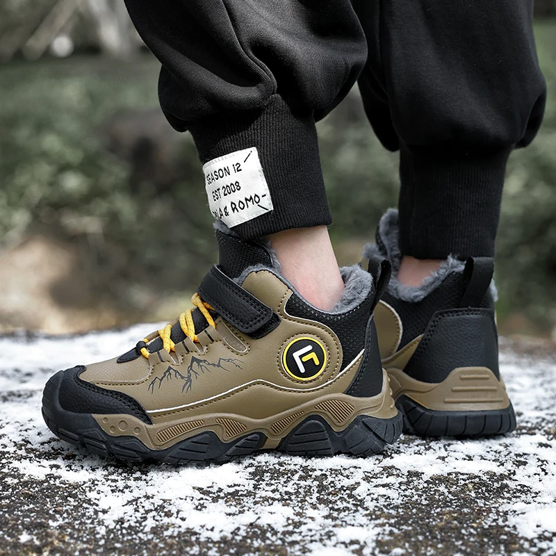 

Children's shoes with thickened fleece waterproof outdoor hiking shoes winter anti-slip wear-resistant and warm cotton shoes