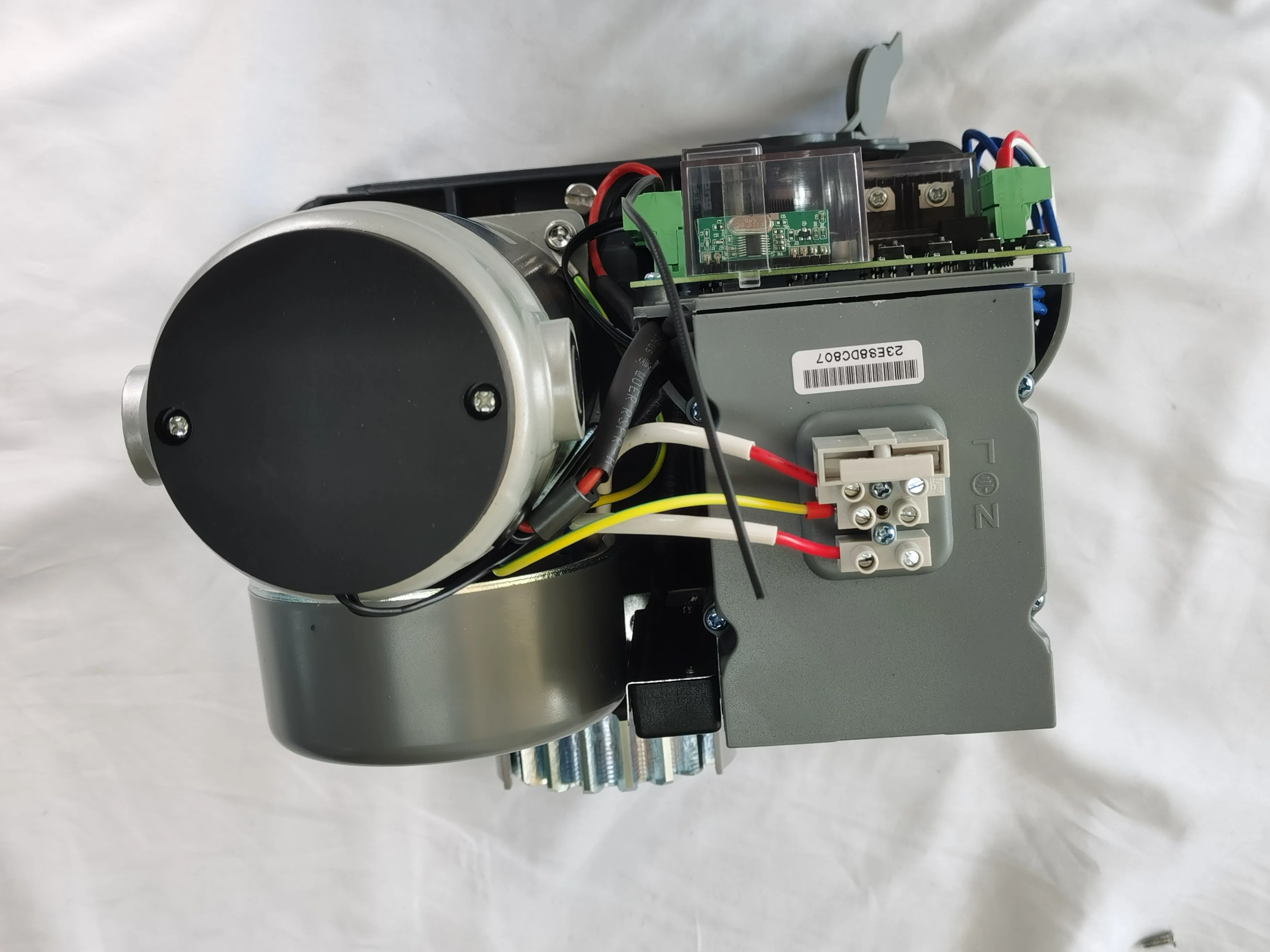 Zwaar uitgevoerde versnelling Optionele batterijback-up Automatische deuroperator Dc 24v motor Schuifpoortaandrijvingen 800kg