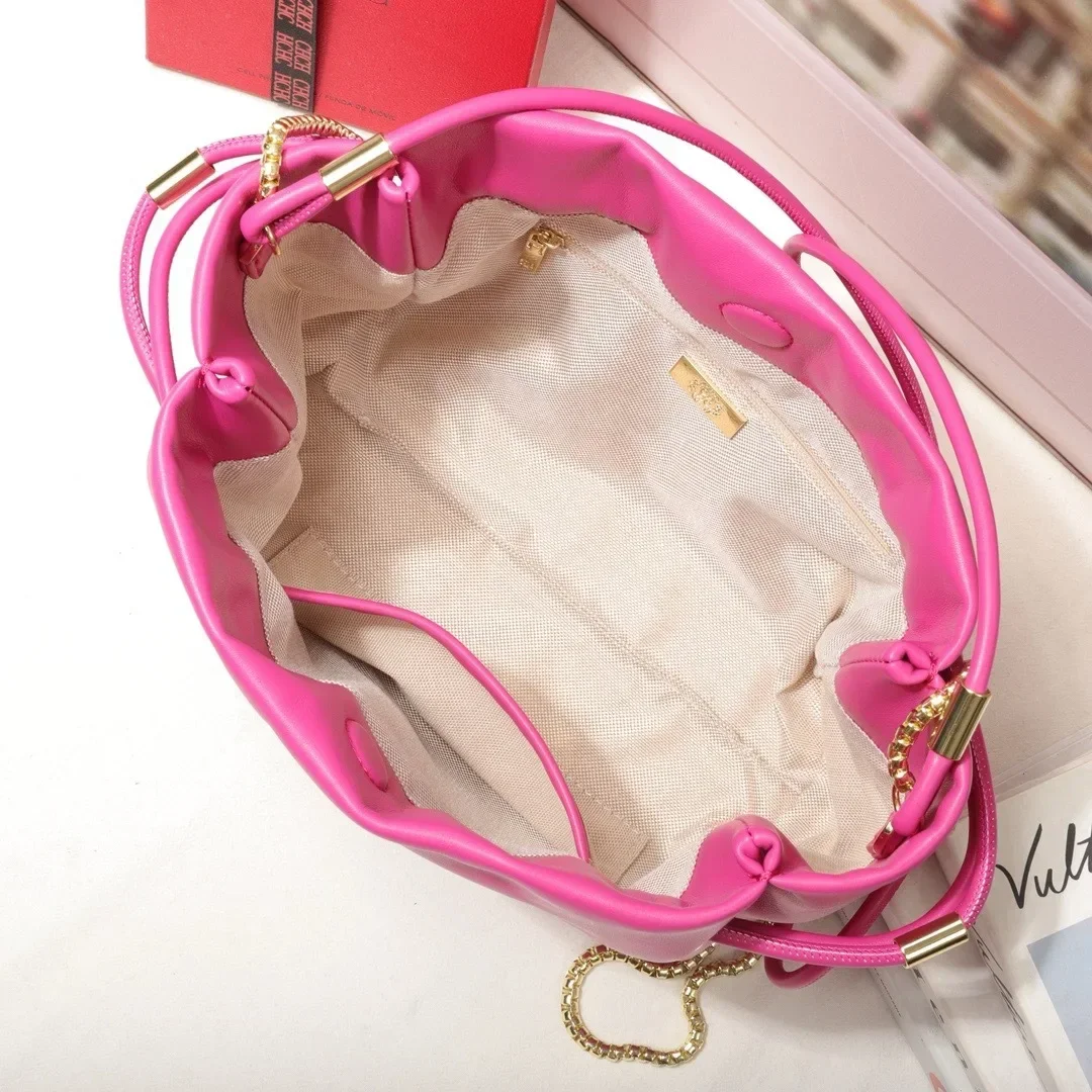 2025, unieke stijlvolle casual crossbodytas voor woon-werkverkeer, met vintage minimalistisch ontwerp en luxe effen kleur