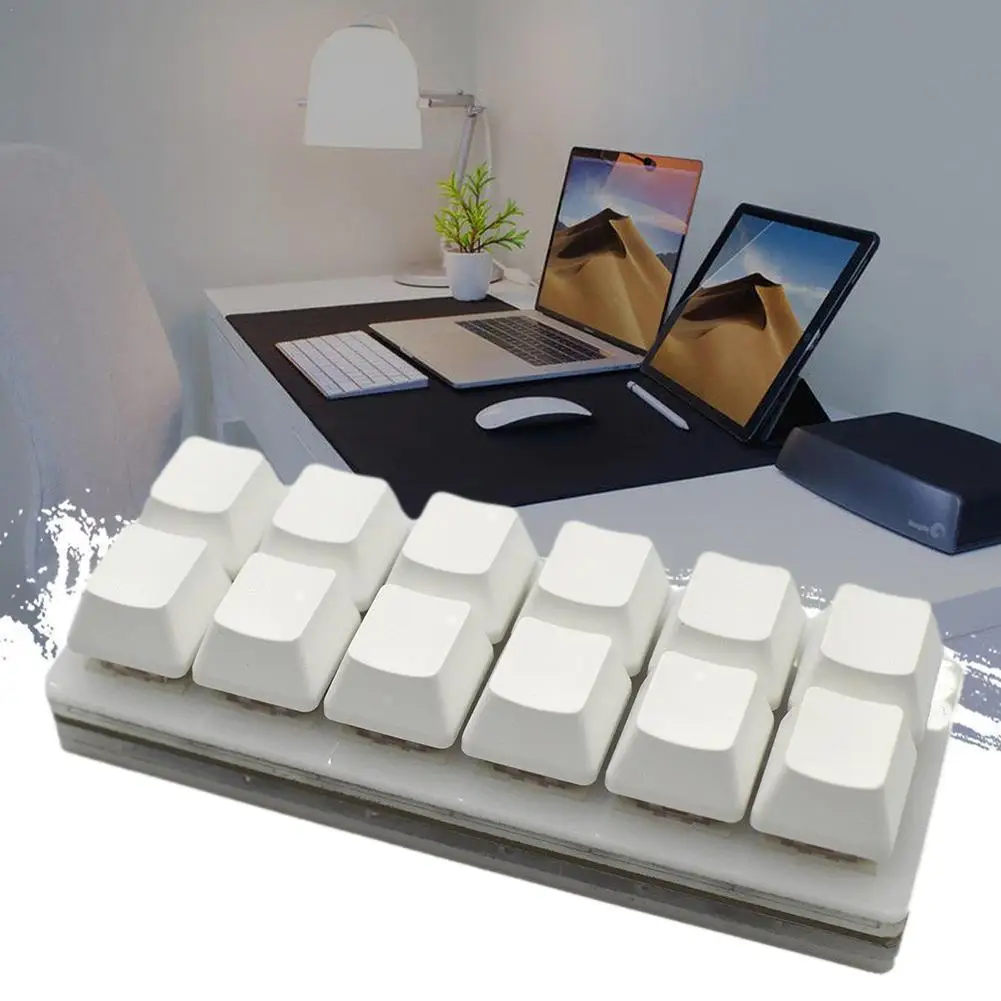 Обновленная мини-клавиатура с 12 клавишами и возможностью замены. Скопируйте и вставьте пользовательские клавиши быстрого доступа и пароль одним нажатием